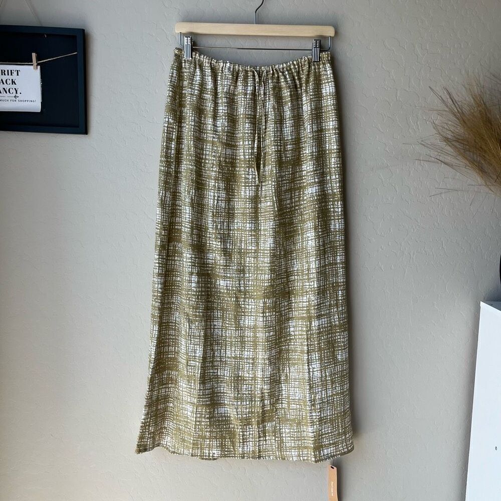 Reformation Olive and White Skirt Set - Picture 7 of 11